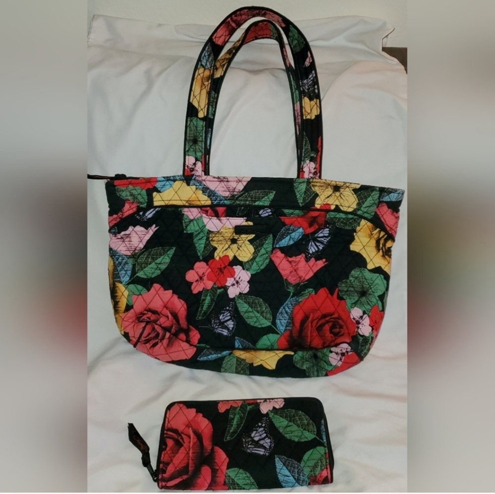 Vera Bradley Shoulder Bag & Wallet Set. EUC
